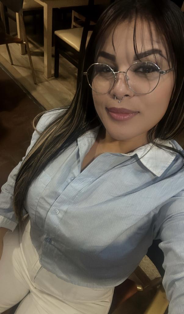 632945985: Chica busca chico en Madrid