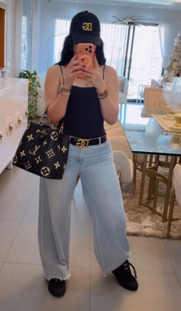 Chica busca chico en Menorca: 