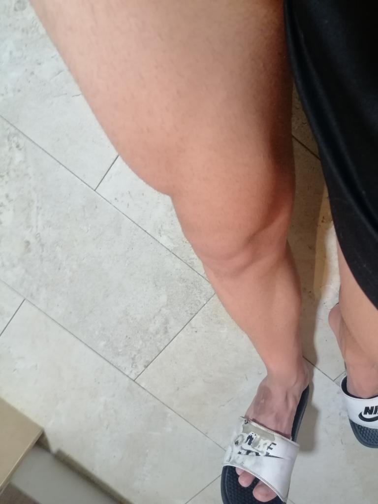 664170055: Chica busca chico en Sevilla