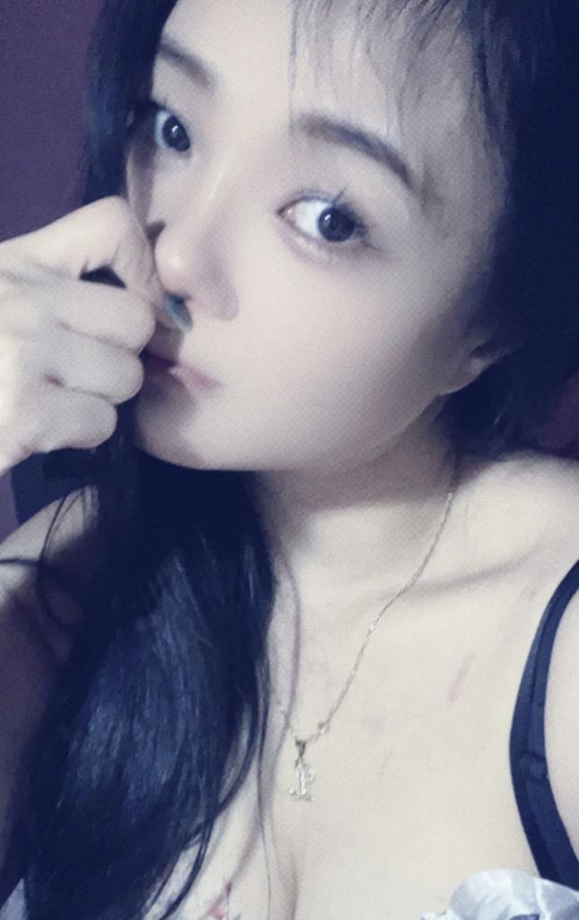 663712683: Chica busca chico en Madrid