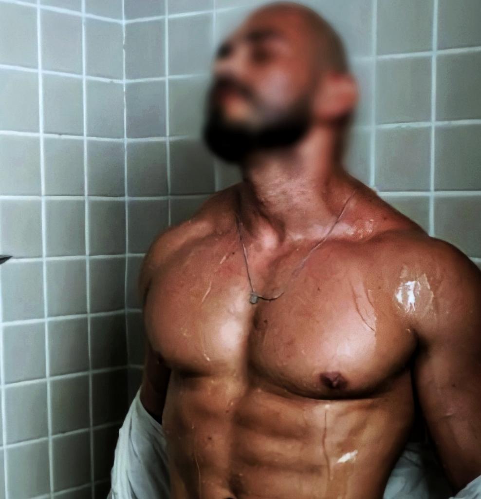 Chico busca chica en Málaga: 