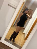 613715209: Chica busca chico en Málaga