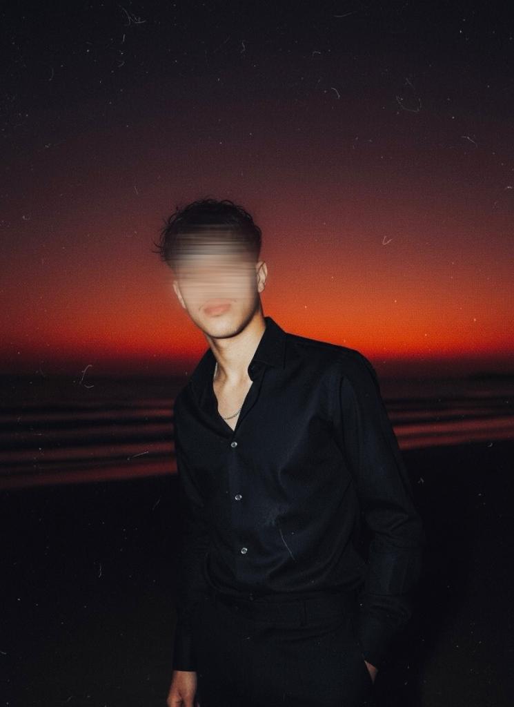 632869175: Chico busca chica en Tarragona