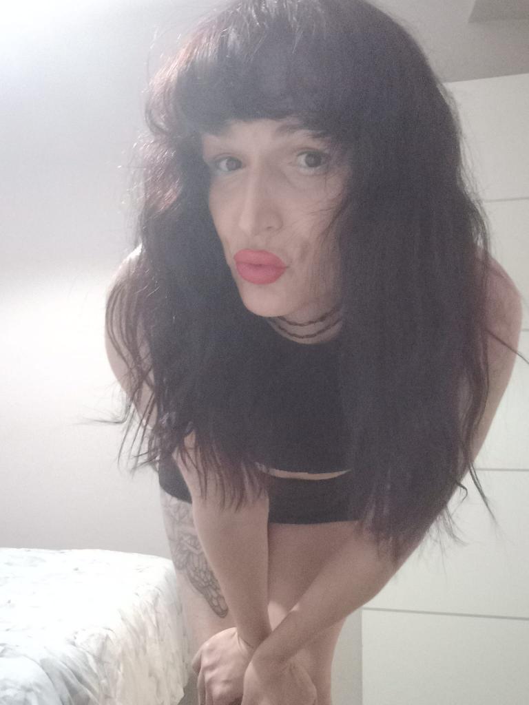 674976257: Travesti en Málaga