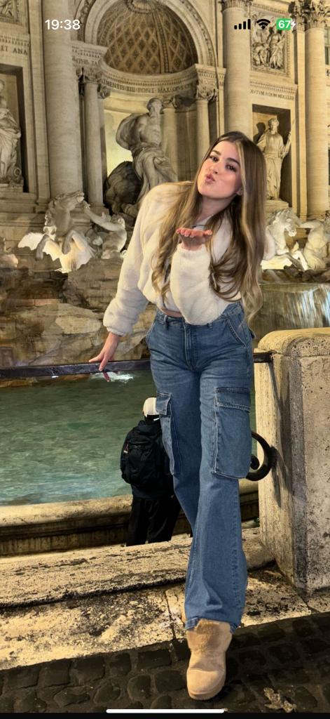 Chica busca chico en Tarragona: Chica busca chico