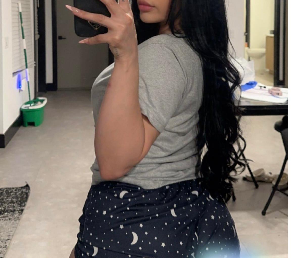 631107464: Chica busca chico en Málaga