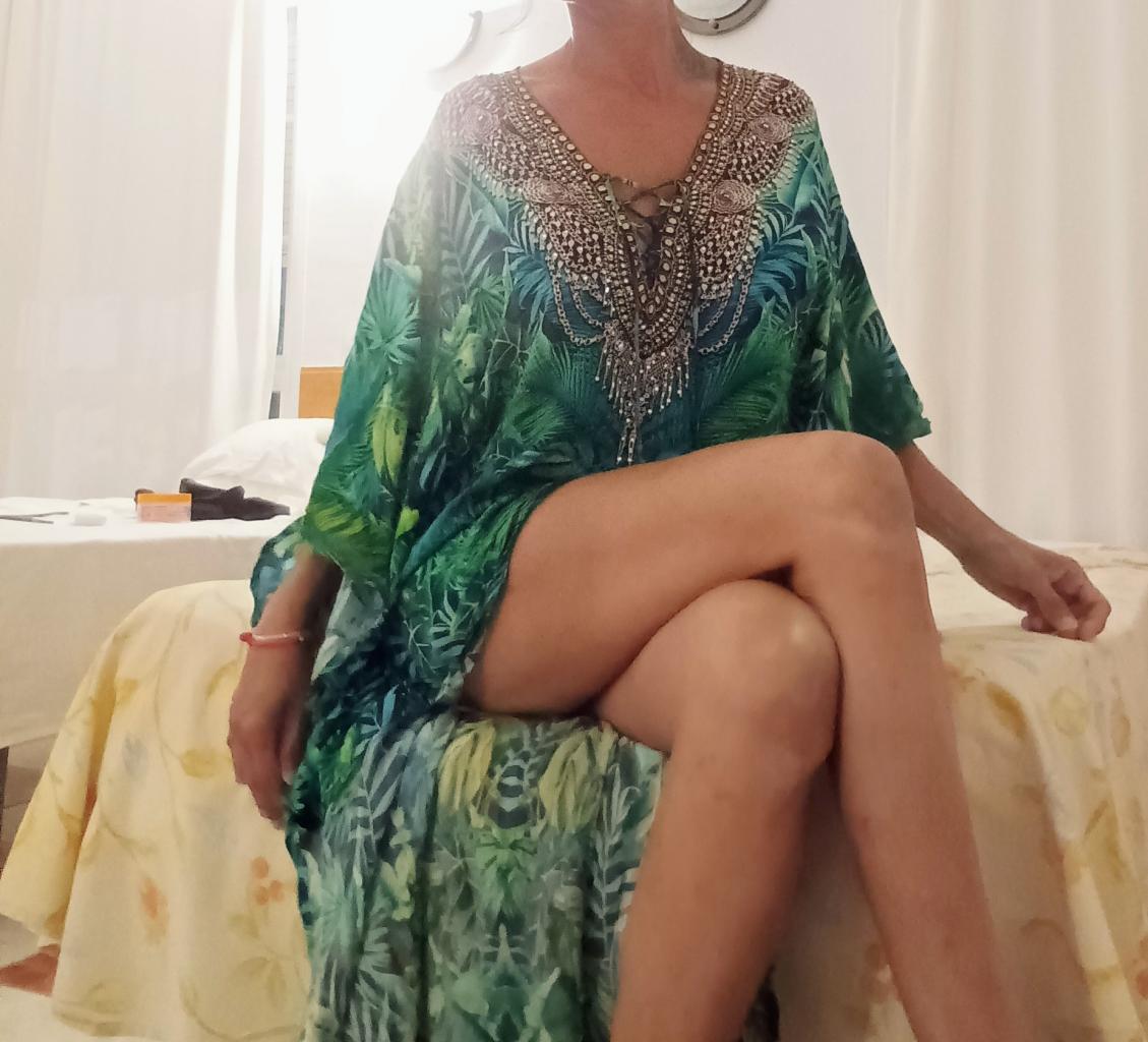 613976322: Chica busca chico en Almería