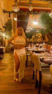 691558075: Chica busca chico en Ibiza