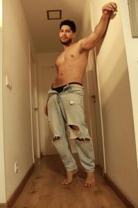 627275163: Chico busca chica en Granada