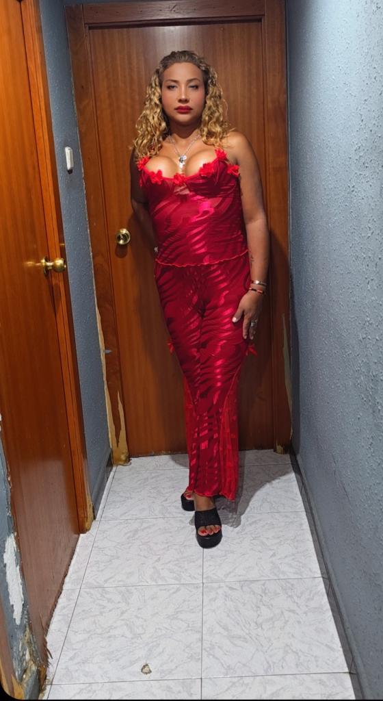 Chica busca chico en Barcelona: Chica busca chico