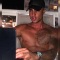 607505603: Chico busca chica en Barcelona