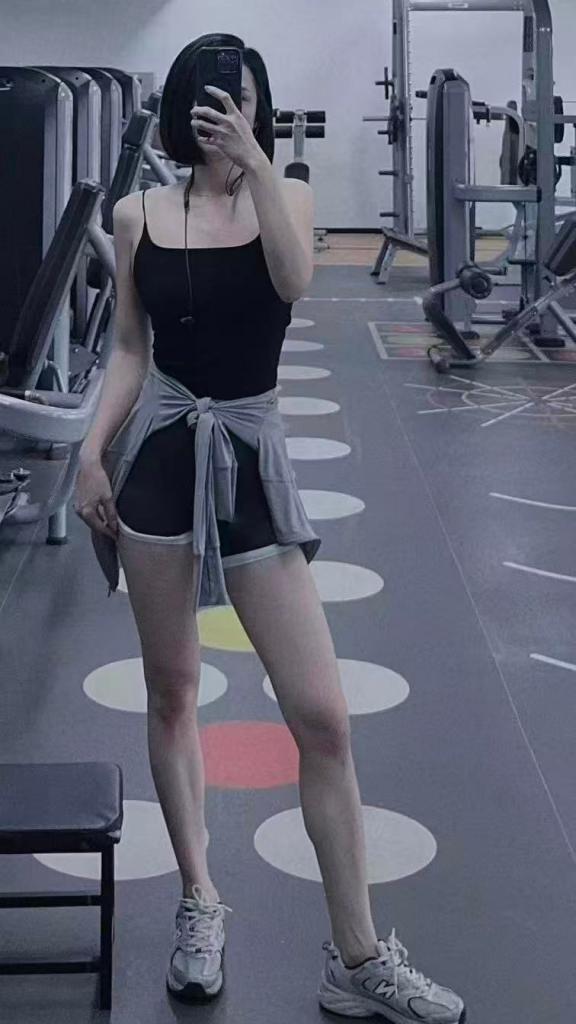 624524335: Chica busca chico en Madrid