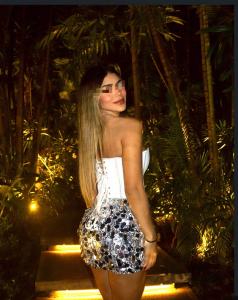 663911568: Chica busca chico en Cádiz