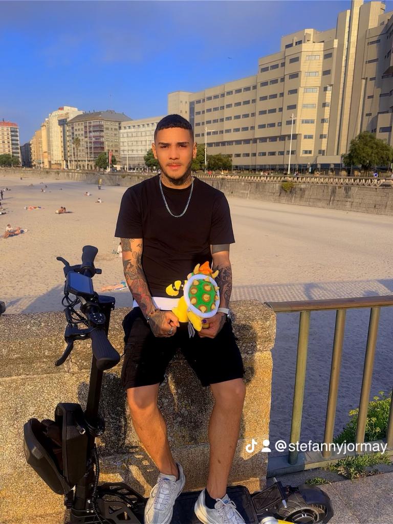 Chico busca chica en La Coruña: 