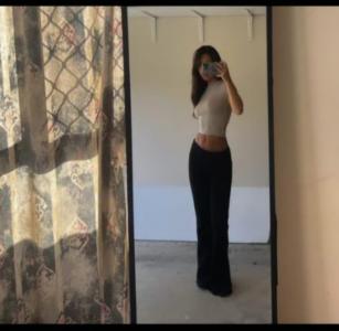 643701544: Chica busca chico en Madrid