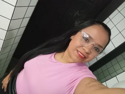 602442709: Chica busca chico en Barcelona