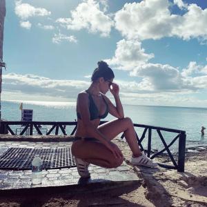 657538756: Chica busca chico en Gerona