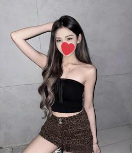 688166576: Chica busca chico en Barcelona