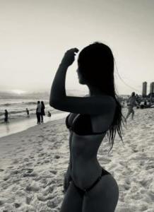 617803841: Chica busca chico en Sevilla