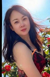 667717869: Chica busca chico en Madrid