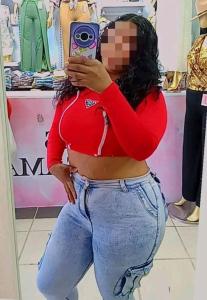 613919567: Chica busca chico en Barcelona