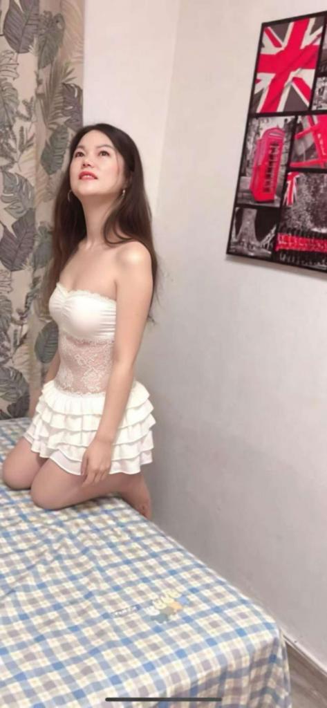 617516166: Chica busca chico en Valencia