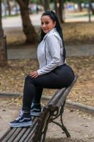 664838042: Chica busca chico en Valencia