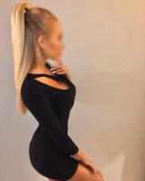 686480638: Chica busca chico en Barcelona
