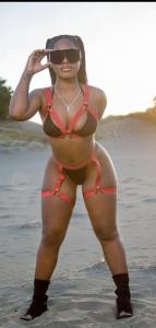 614688154: Chica busca chico en Lugo