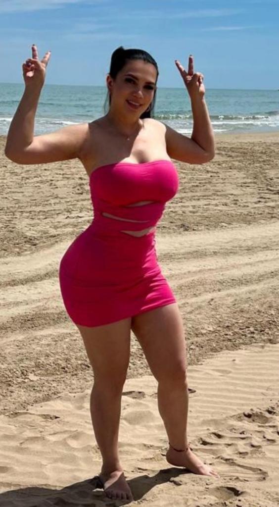 642571043: Chica busca chico en Murcia