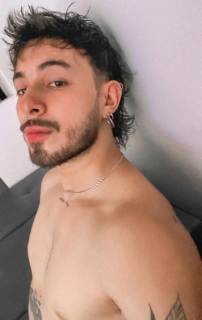 672044911: Chico busca chica en Tarragona