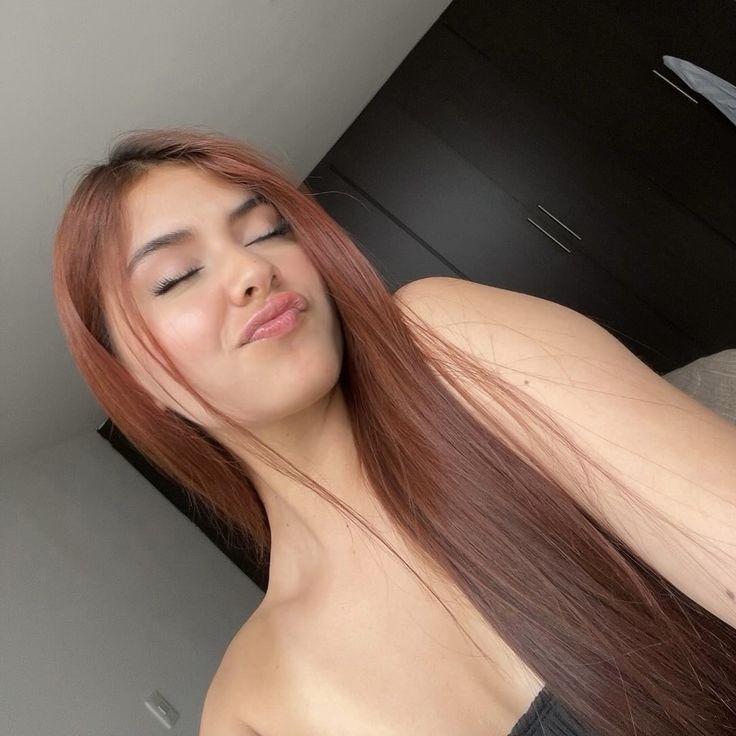 697428292: Chica busca chico en Tenerife