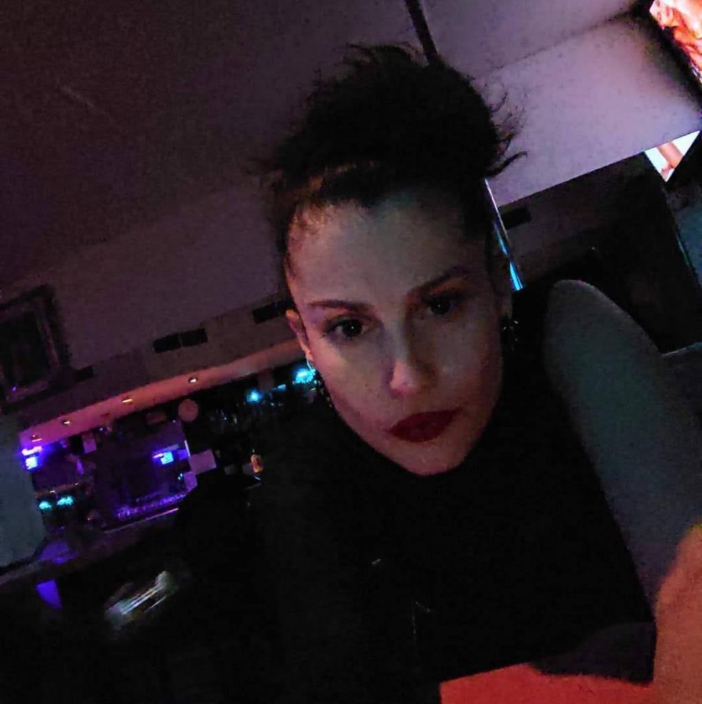 602520137: Chica busca chico en Pontevedra