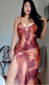 674773691: Chica busca chico en Sevilla