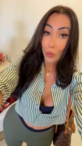 643556388: Transexual en Lérida