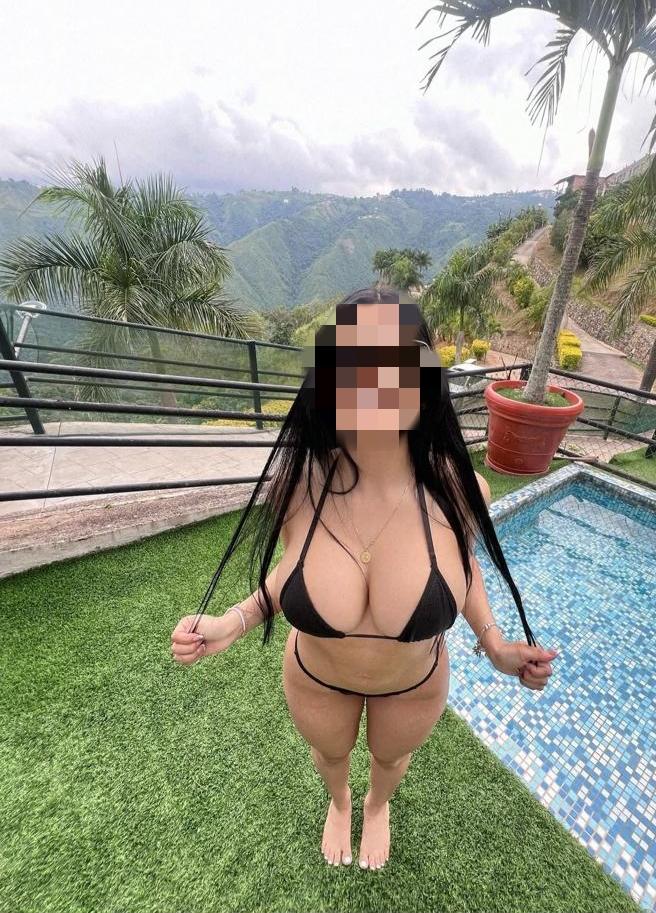 603312392: Chica busca chico en La Coruña