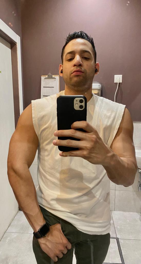 602599152: Chico busca chica en Málaga