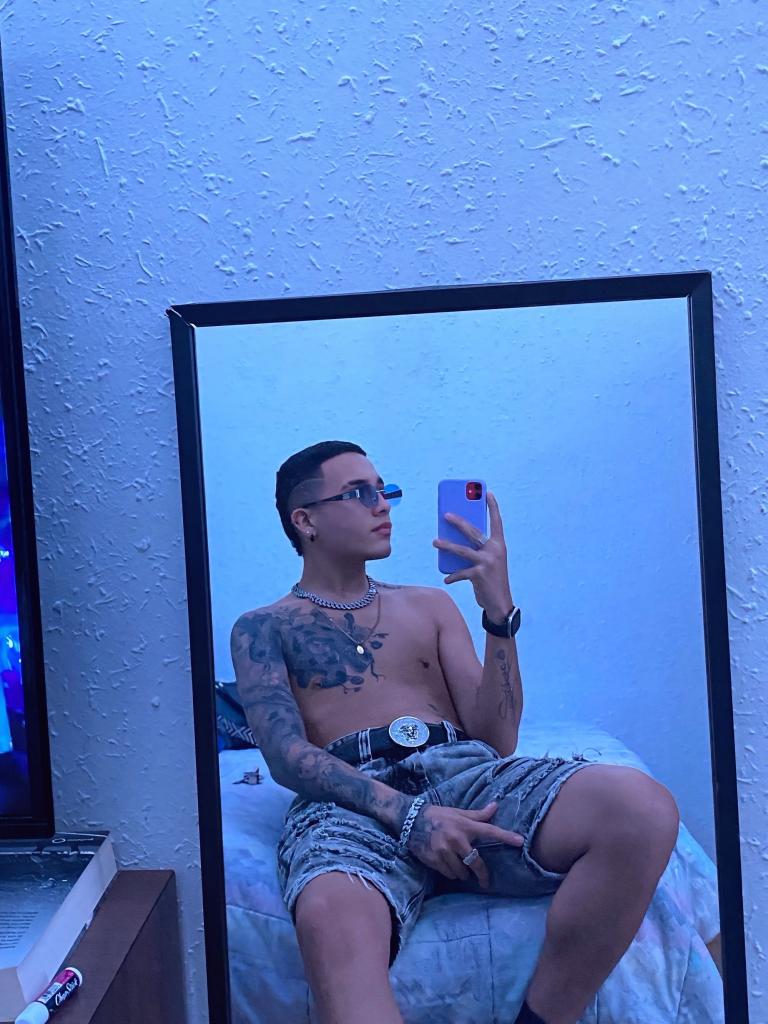 643701664: Chico busca chica en Barcelona