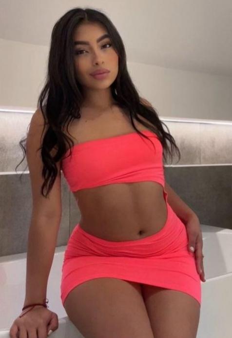 632951504: Chica busca chico en Sevilla