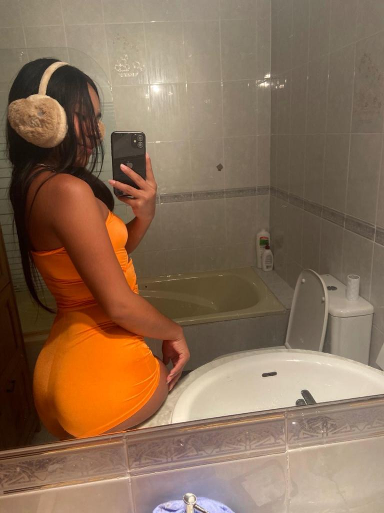 Chica busca chico en Murcia: 