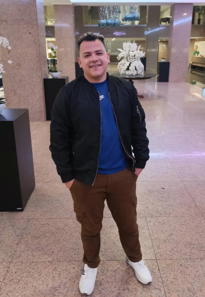 Chico busca chica en Cantabria: 