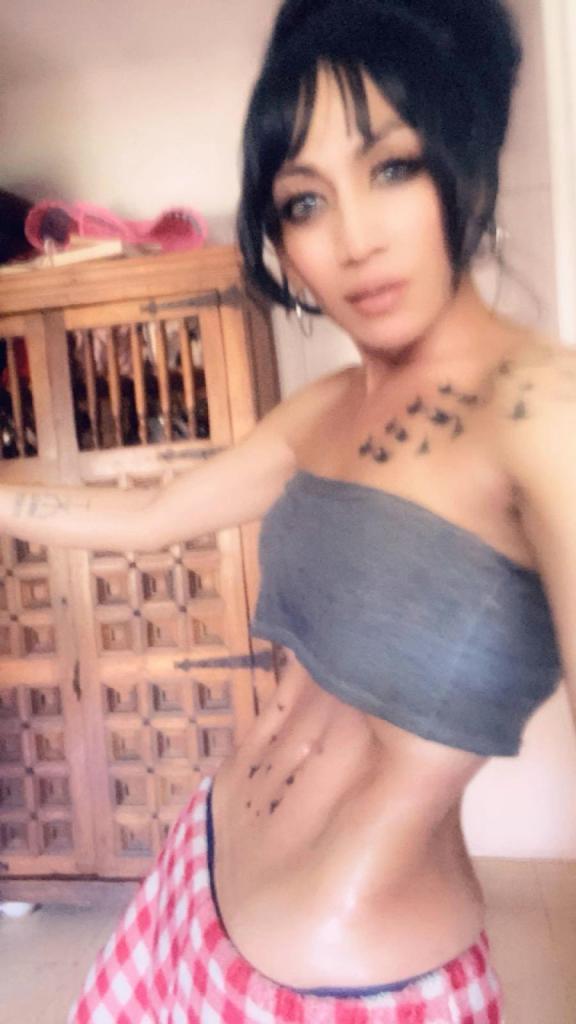 Chica busca chico en Tenerife: 