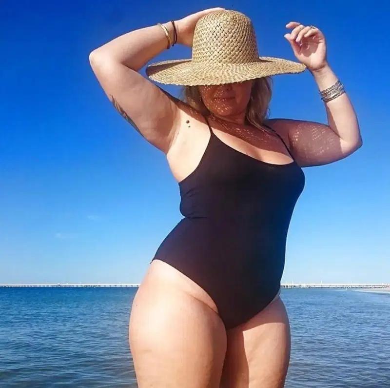 643795070: Chica busca chico en Granada