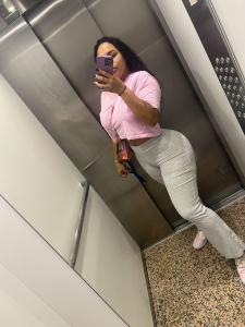 671544530: Chica busca chico en Granada