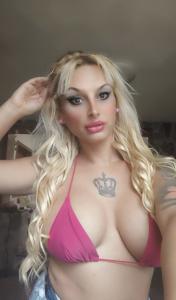 664595043: Chica busca chico en Barcelona