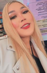 610777227: Chica busca chico en Sevilla