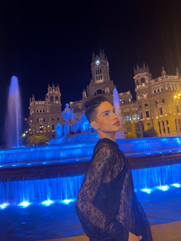 607157425: Chico busca chica en Valladolid