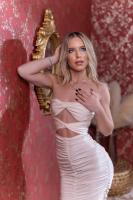 667637729: Chica busca chico en Barcelona