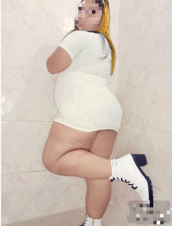 Chica busca chico en Granada: 