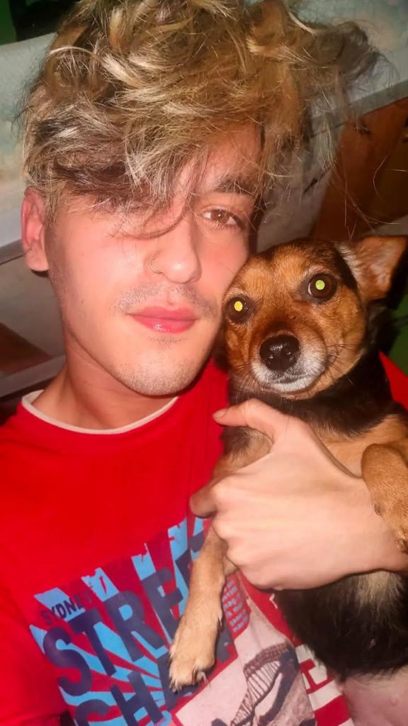 Chico busca chica en Sevilla: 